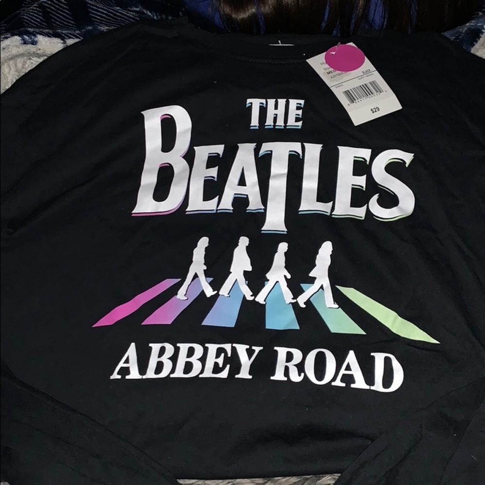 ❤️BEATLES CROP TOP❤️Size Med❤️New W/Tags❤️ - Picture 2 of 6
